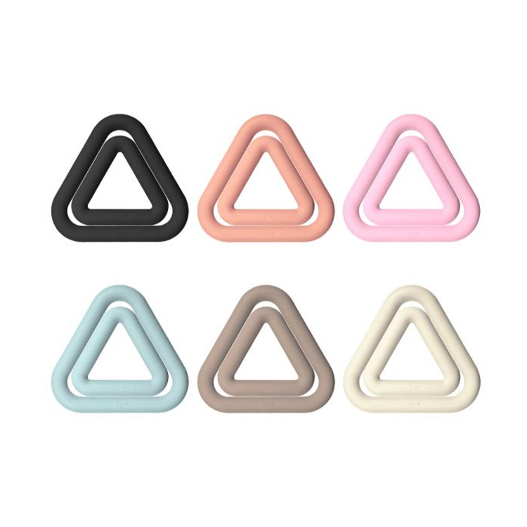 Anillo de metal triangular de 10 libras.